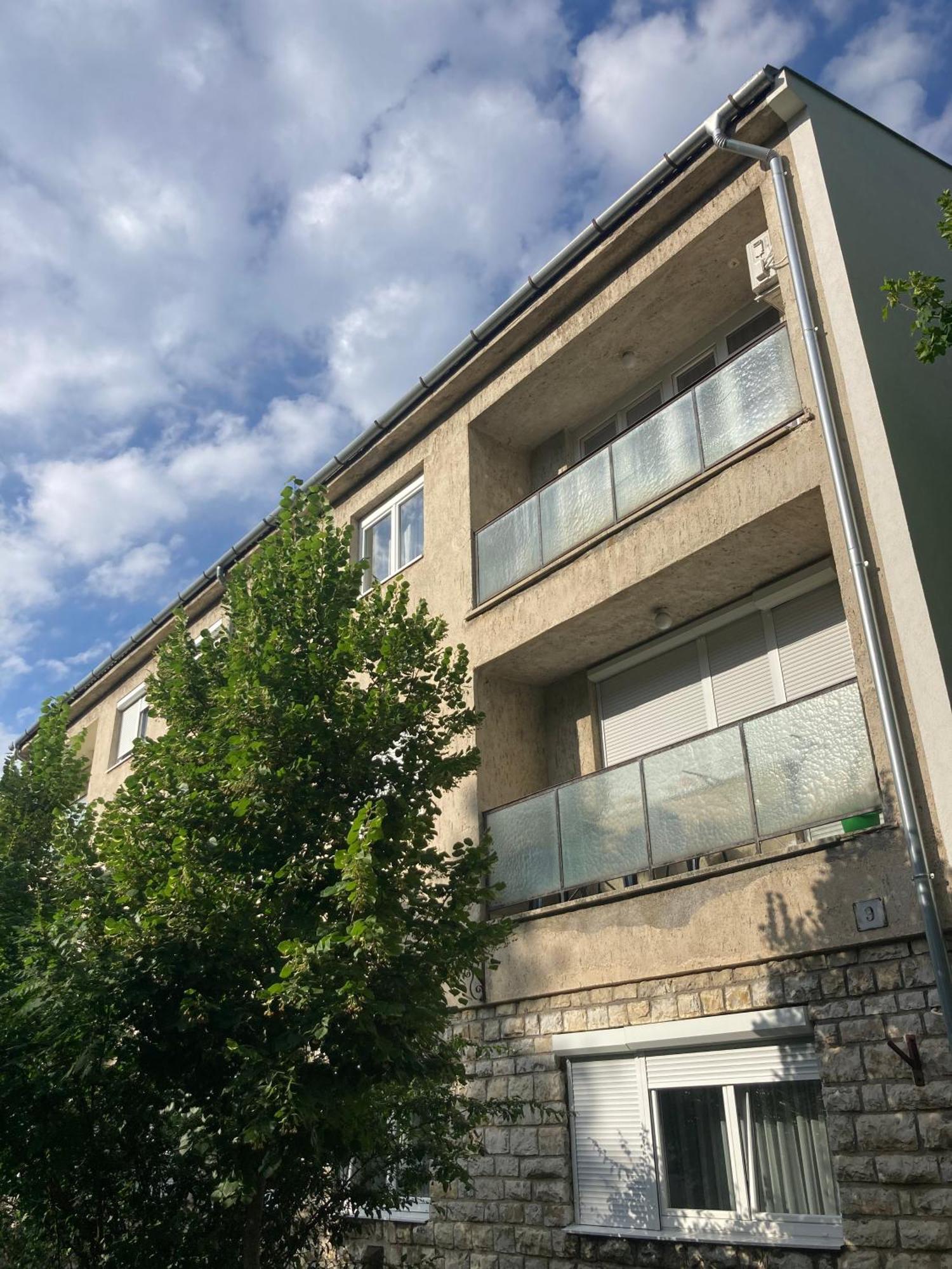 Oazis Apartman Veszprém Extérieur photo