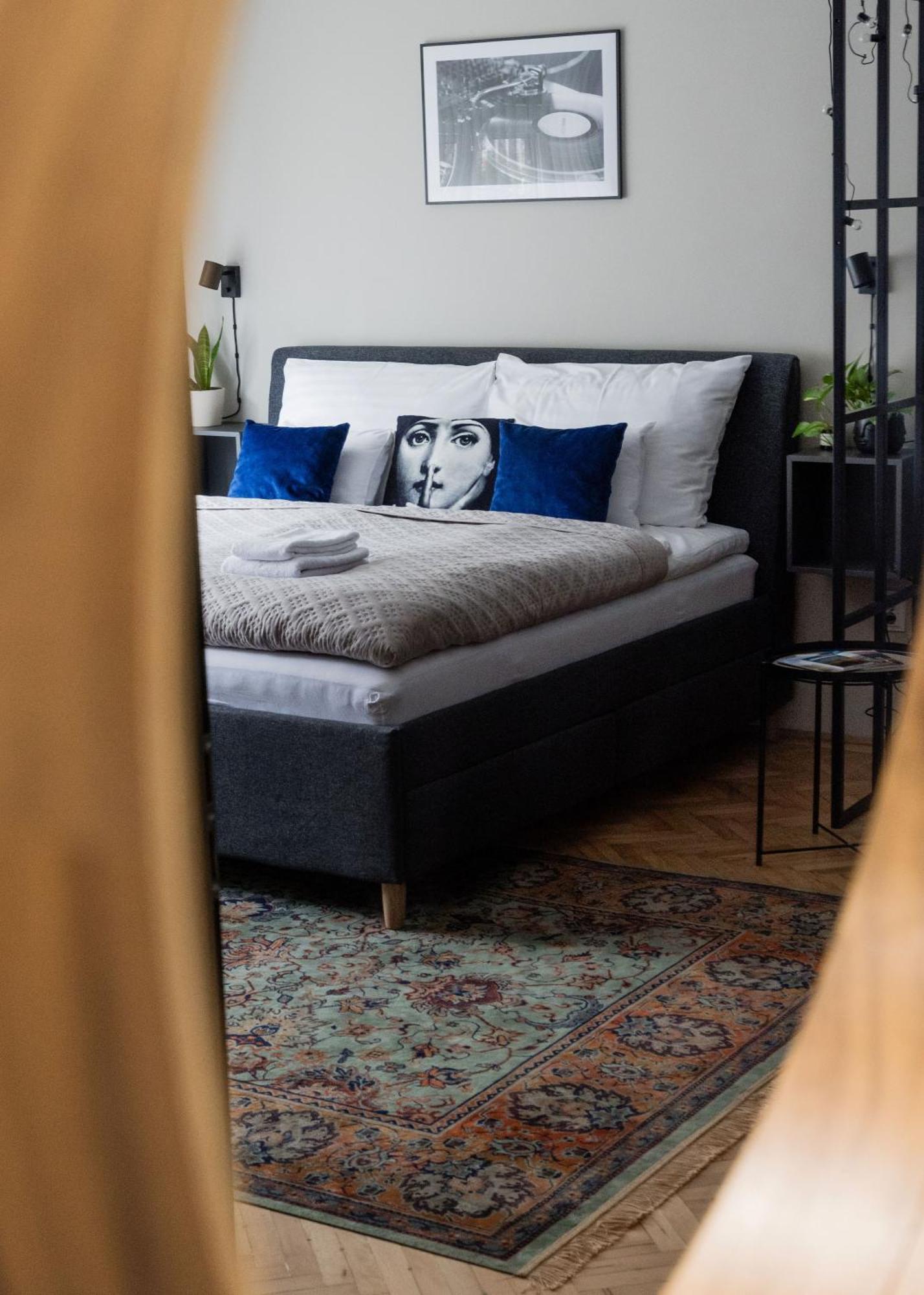 Oazis Apartman Veszprém Extérieur photo